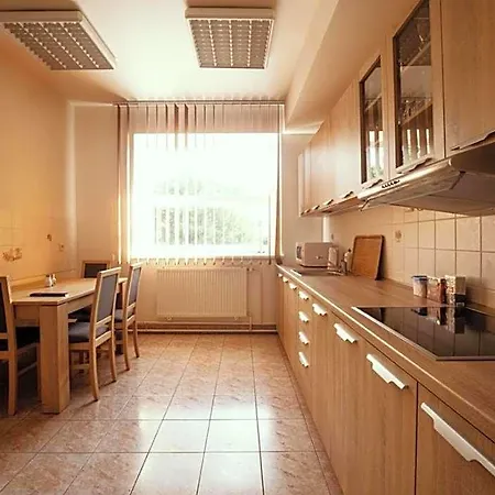 Aparthotel Pyramida *