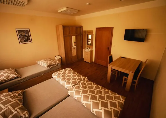 Aparthotel Pyramida *